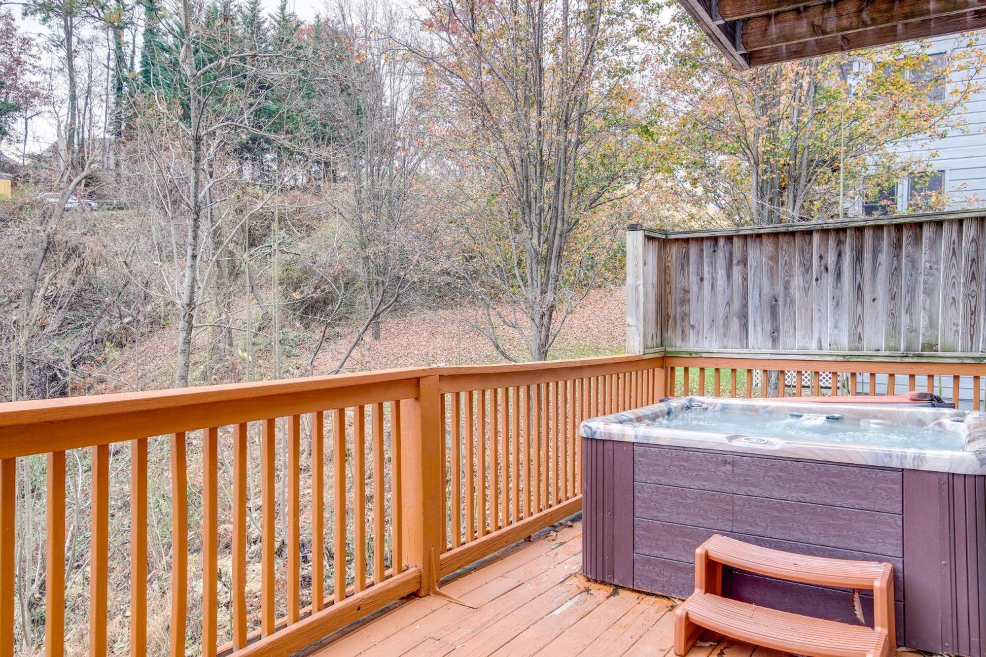 Vila Pet-Friendly Gatlinburg Retreat With Hot Tub! Exteriér fotografie